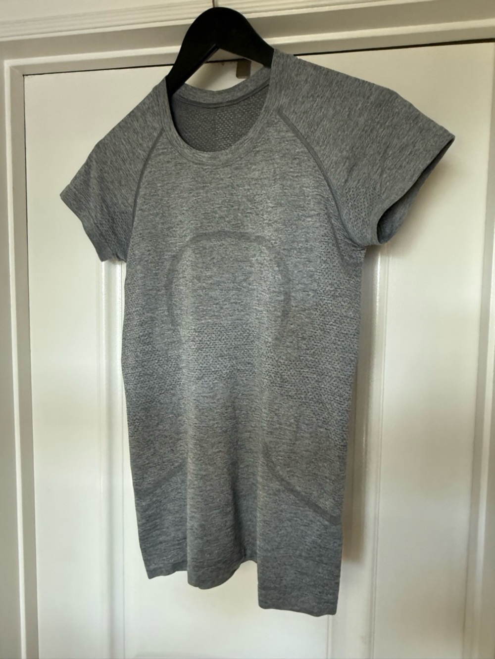 lululemon athletica Gray Performance Short Sleeve Top
